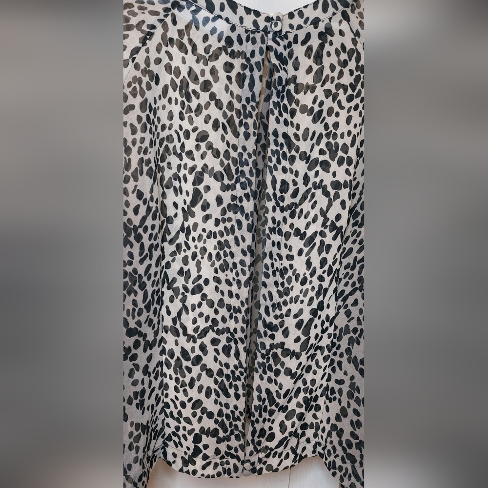 Jennifer Lopez Sheer Cheetah Print Blouse Open Back Size XL Flowy Romantic Sexy - Picture 8 of 10